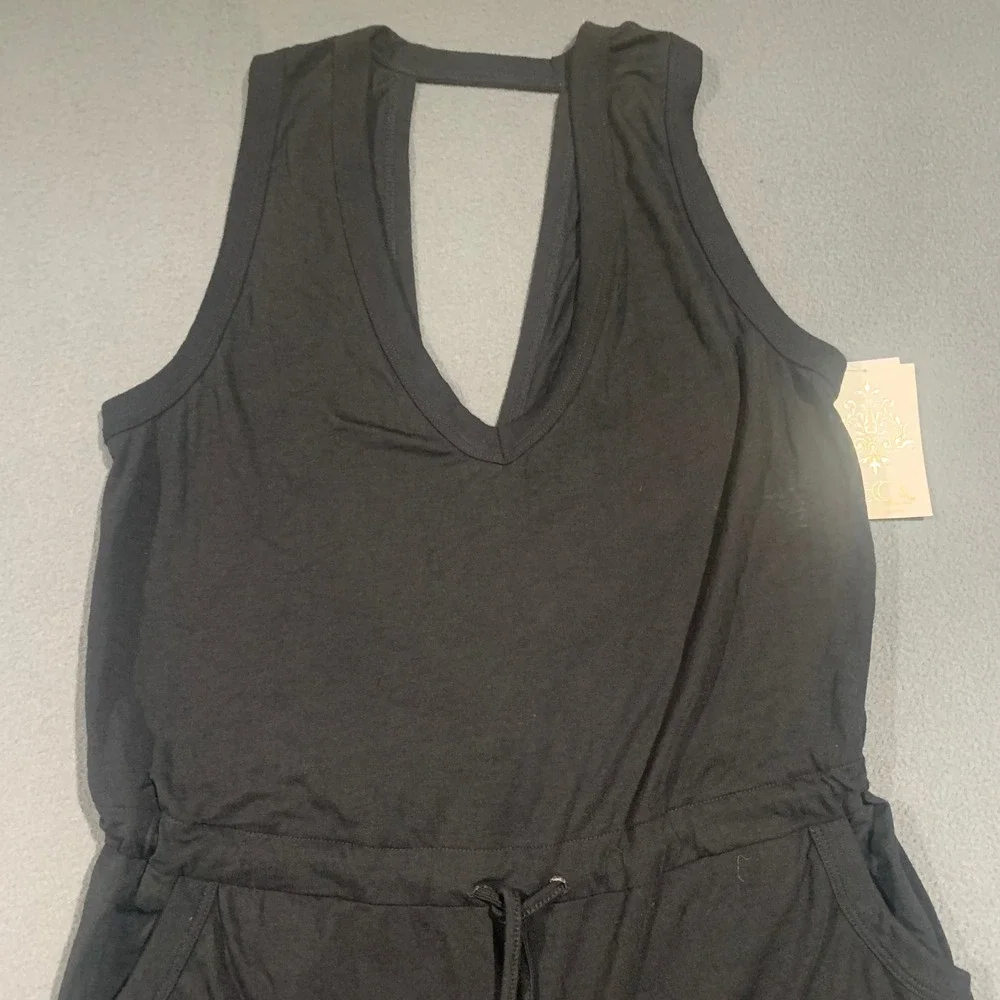 BECCA Resortwear Black Wide Leg V Neck Sleeveless Jumpsuit Romper Beach Lounge S - Picture 3 of 10